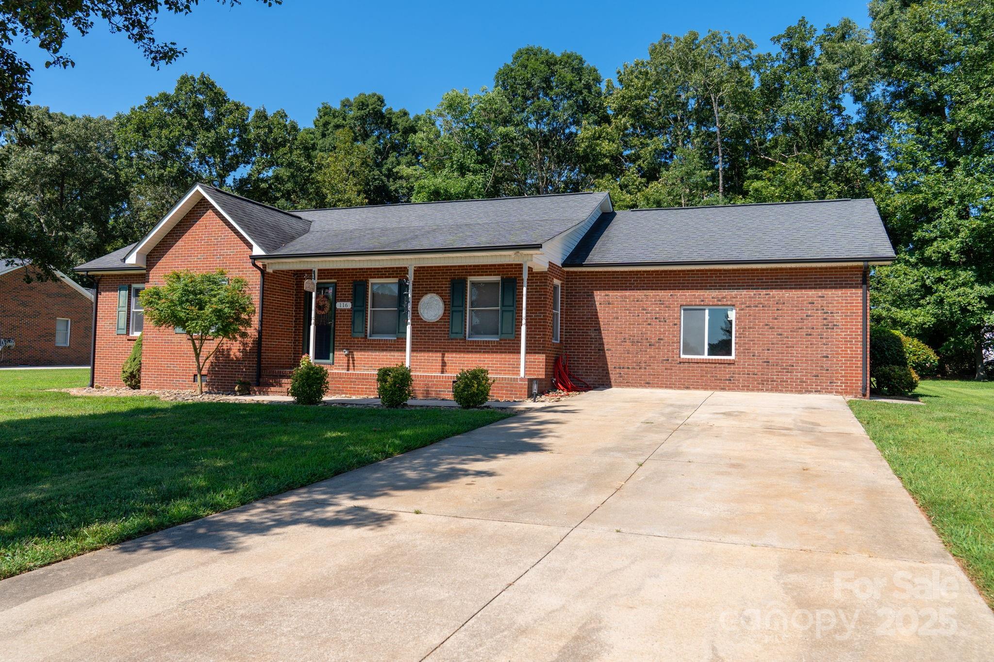 116 Green Meadow Lane