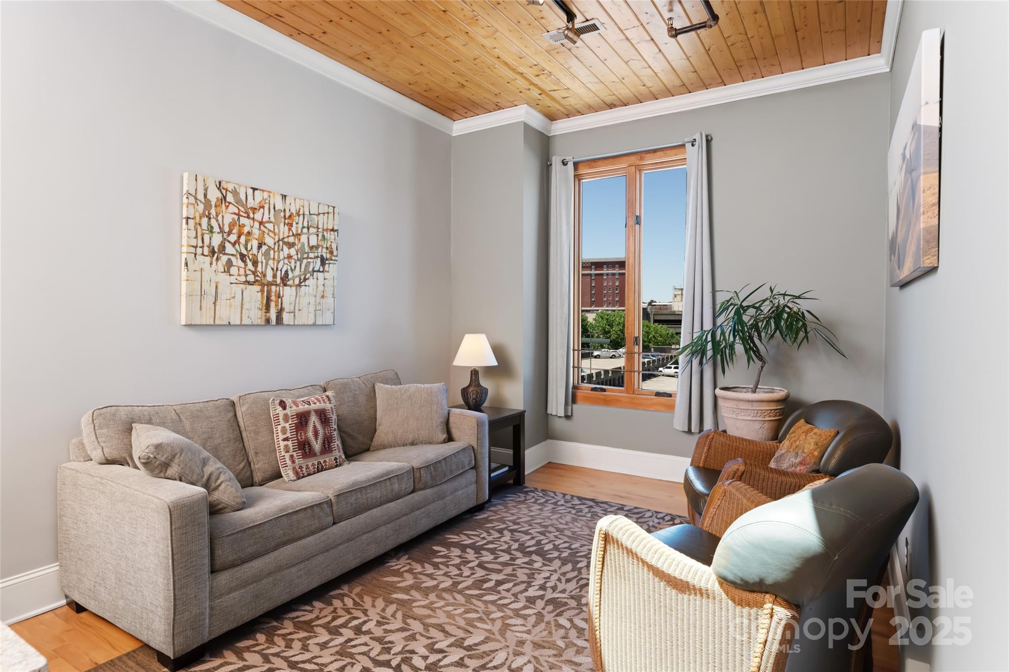 35 Patton Avenue 402