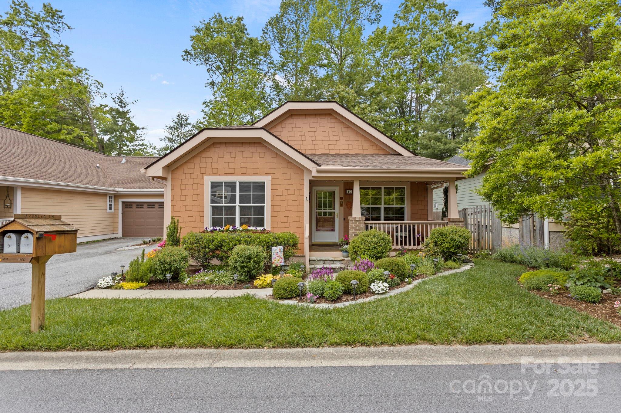40 Avonlea Lane