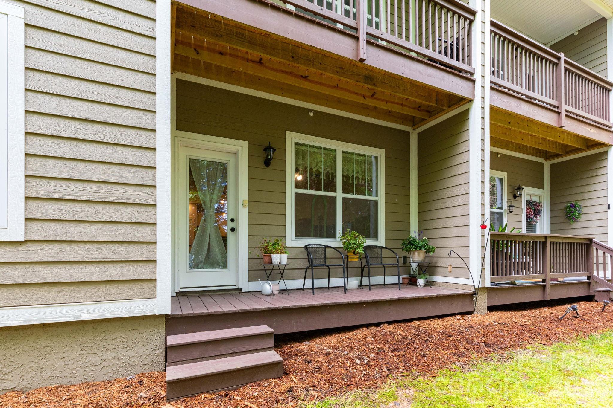 138 Foxden Drive 102