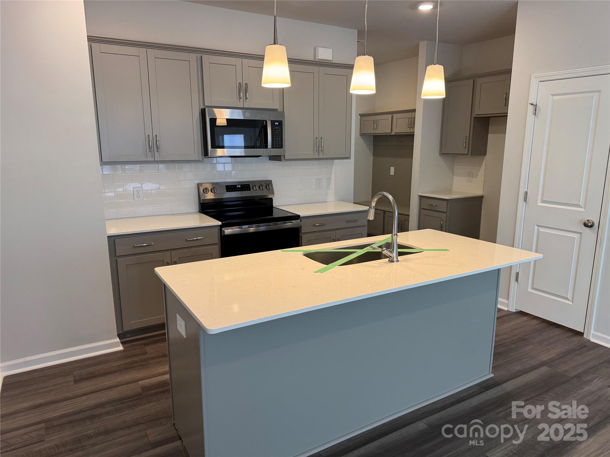 7110 Galago Street 36