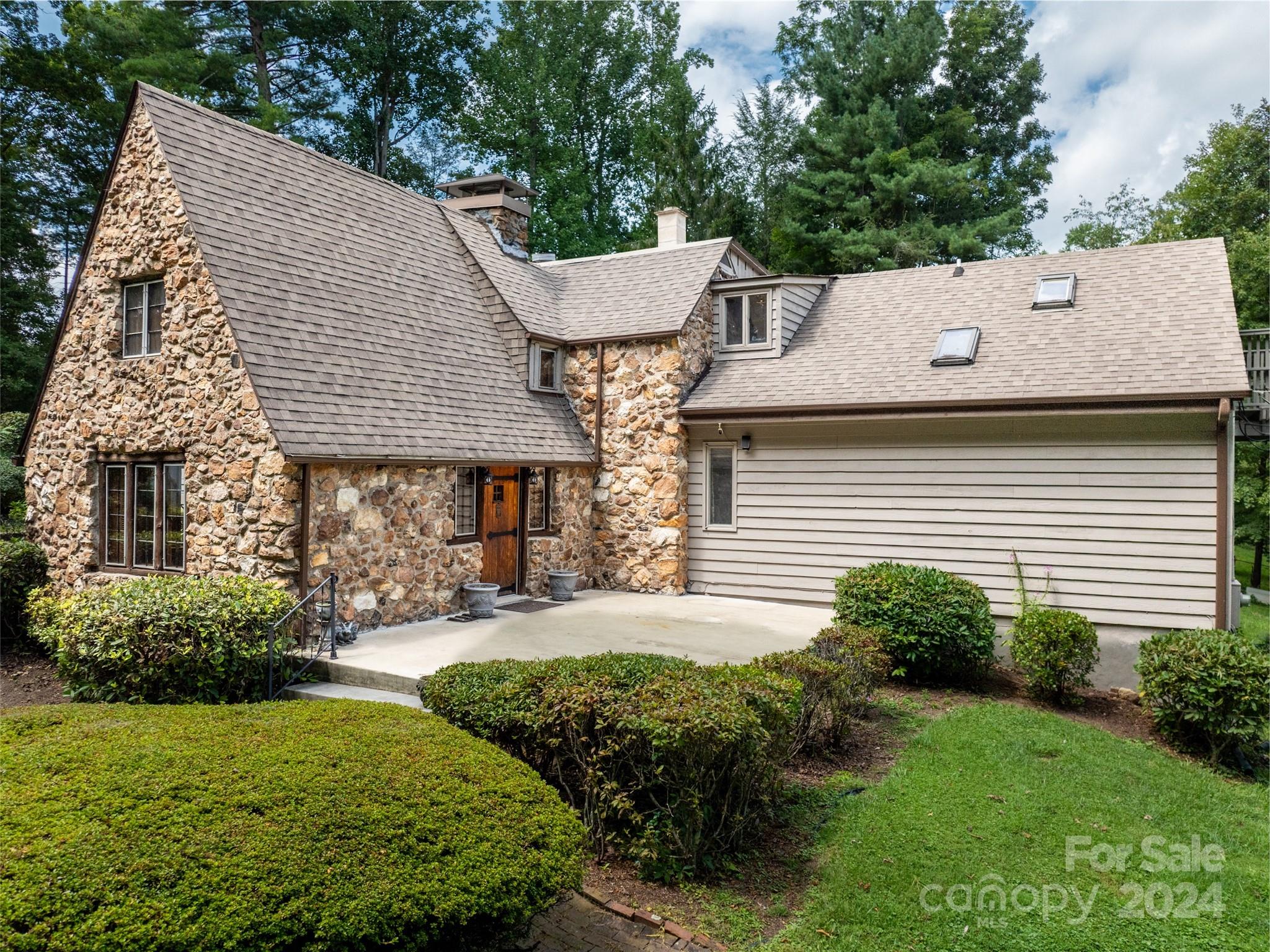 127 Springside Road