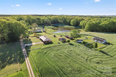 36984 B&C Carter Road New London NC 28127