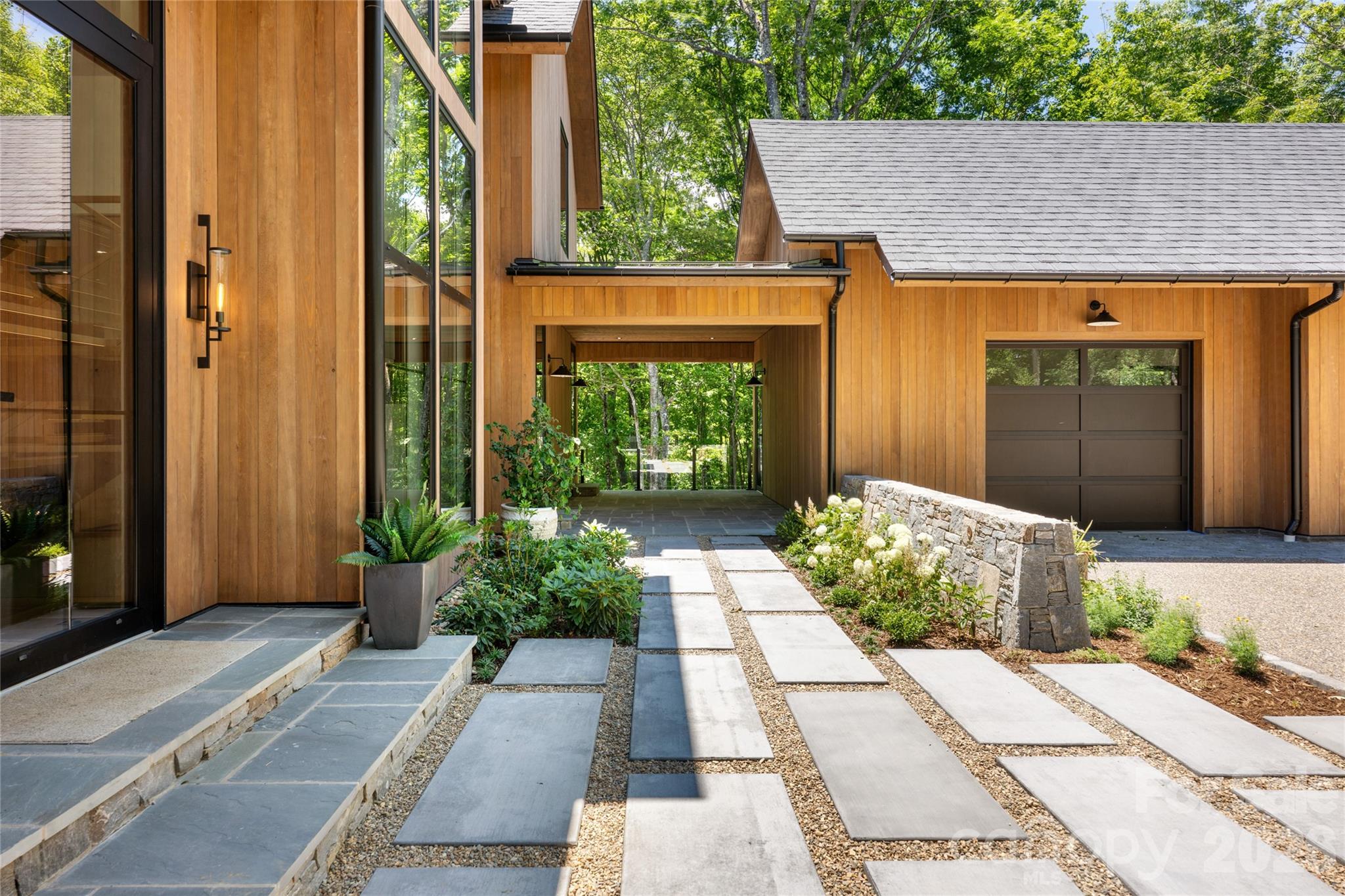 140 Panther Summit Drive
