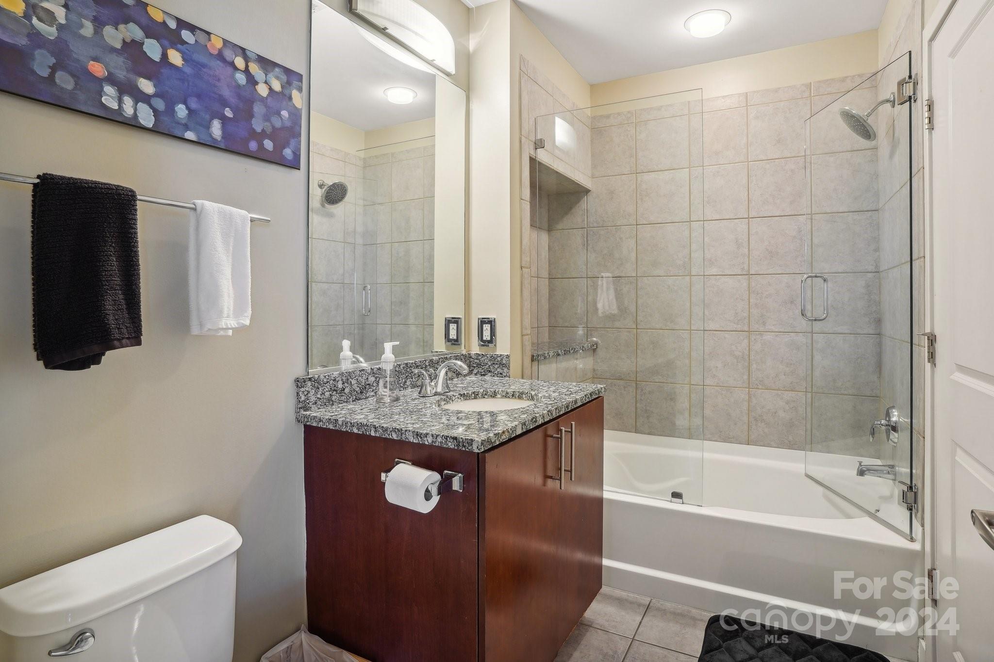 Avenue Condominiums - Residential