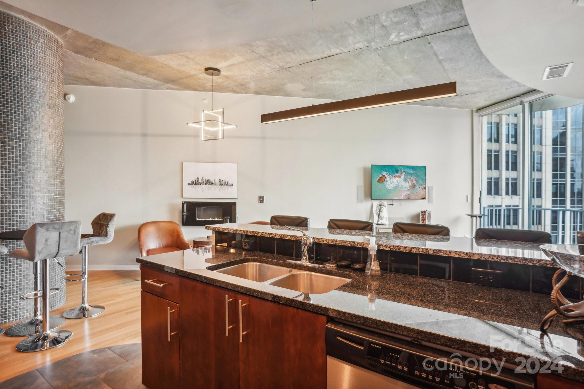 Avenue Condominiums - Residential