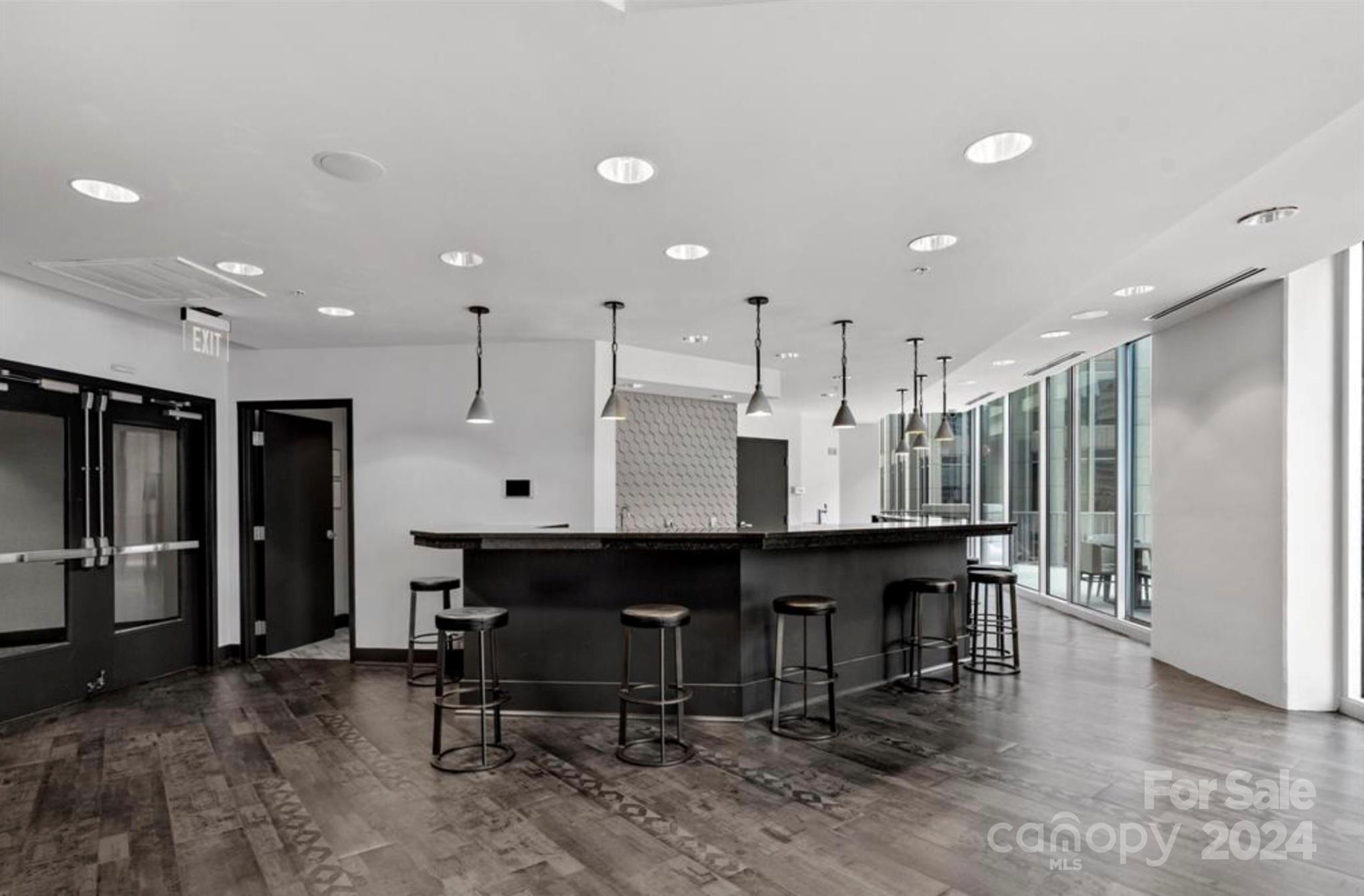 Avenue Condominiums - Residential