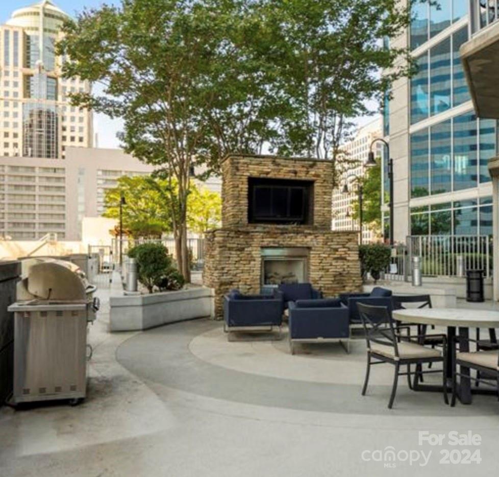 Avenue Condominiums - Residential