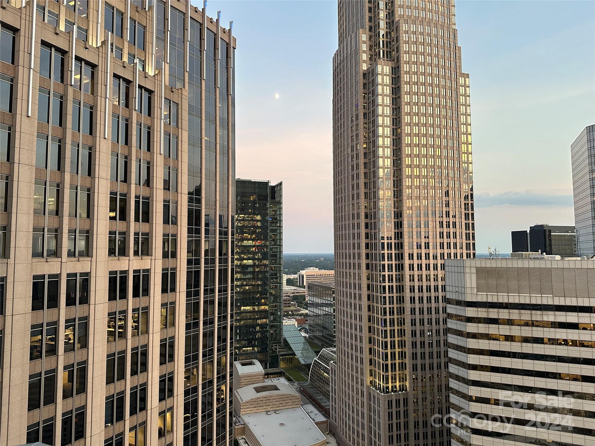 Avenue Condominiums - Residential