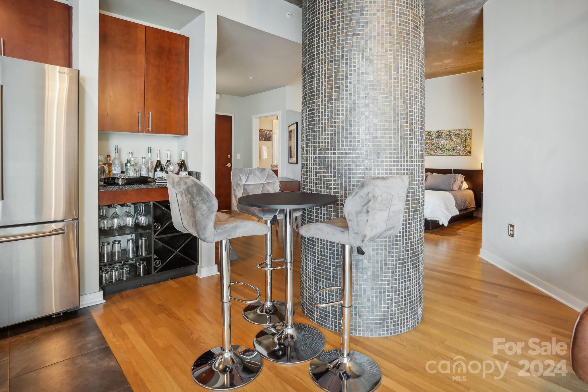 Avenue Condominiums - Residential