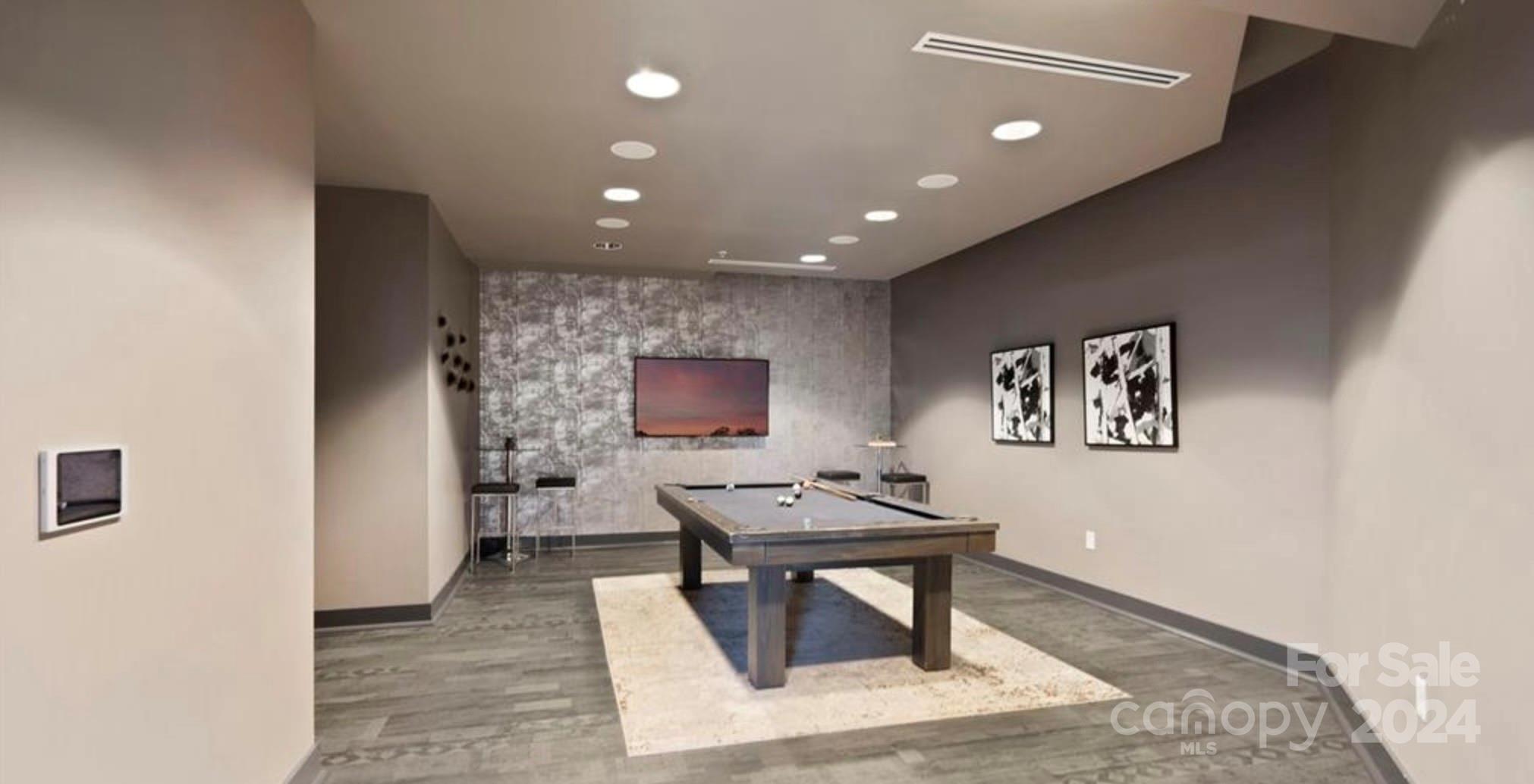 Avenue Condominiums - Residential