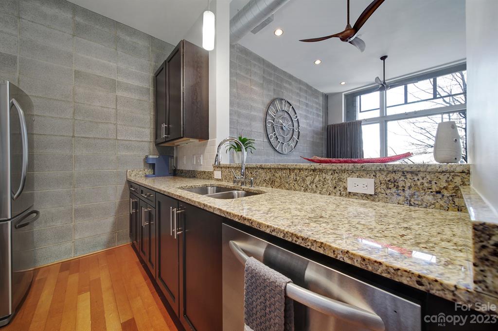 Plaza Vu - Residential