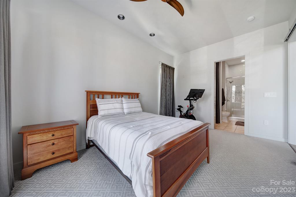 Plaza Vu - Residential