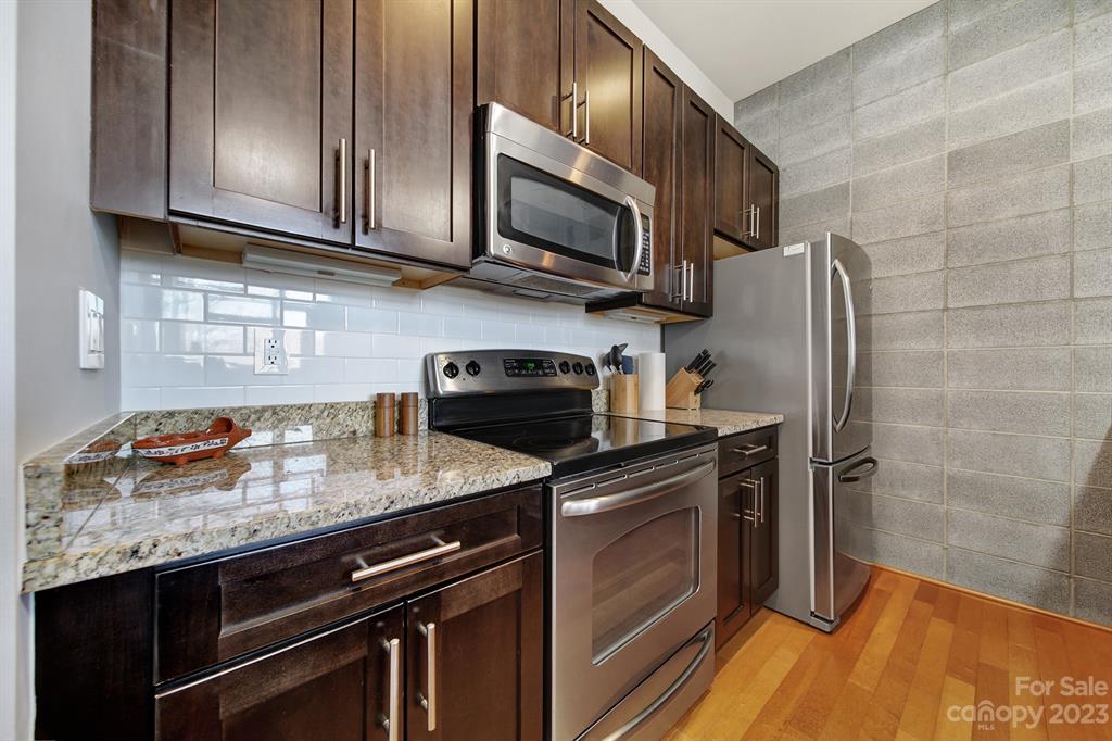 Plaza Vu - Residential