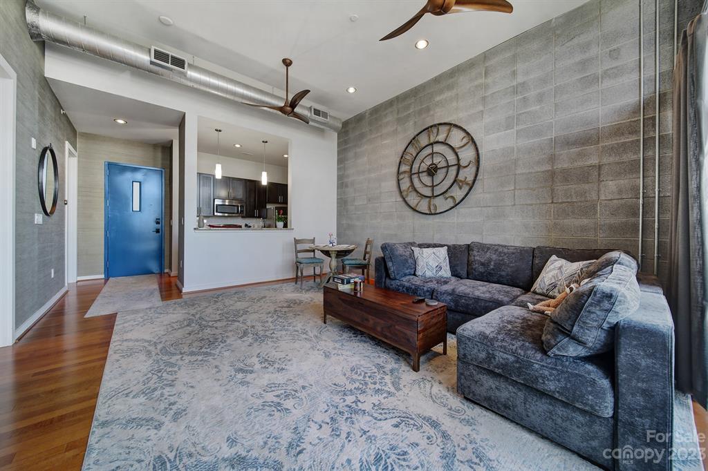 Plaza Vu - Residential