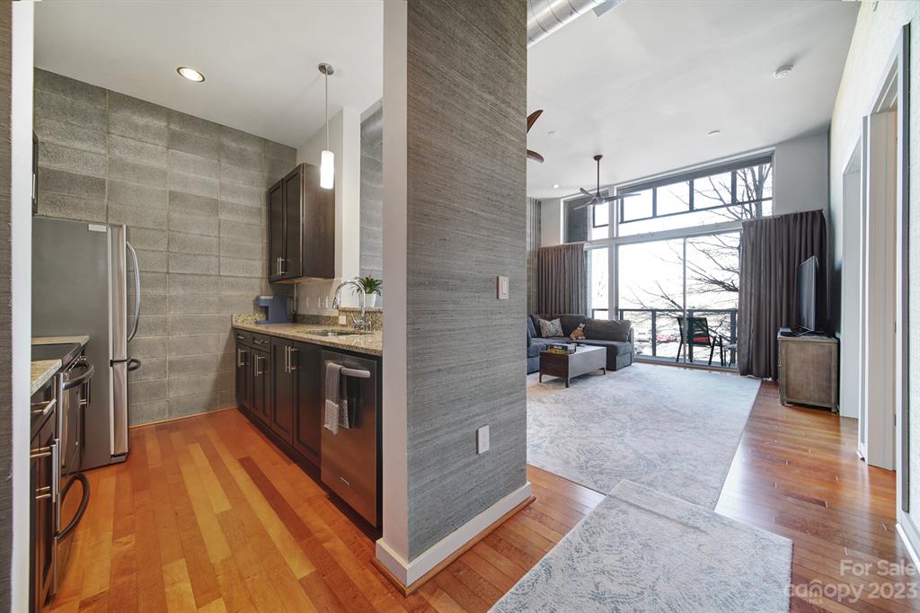 Plaza Vu - Residential