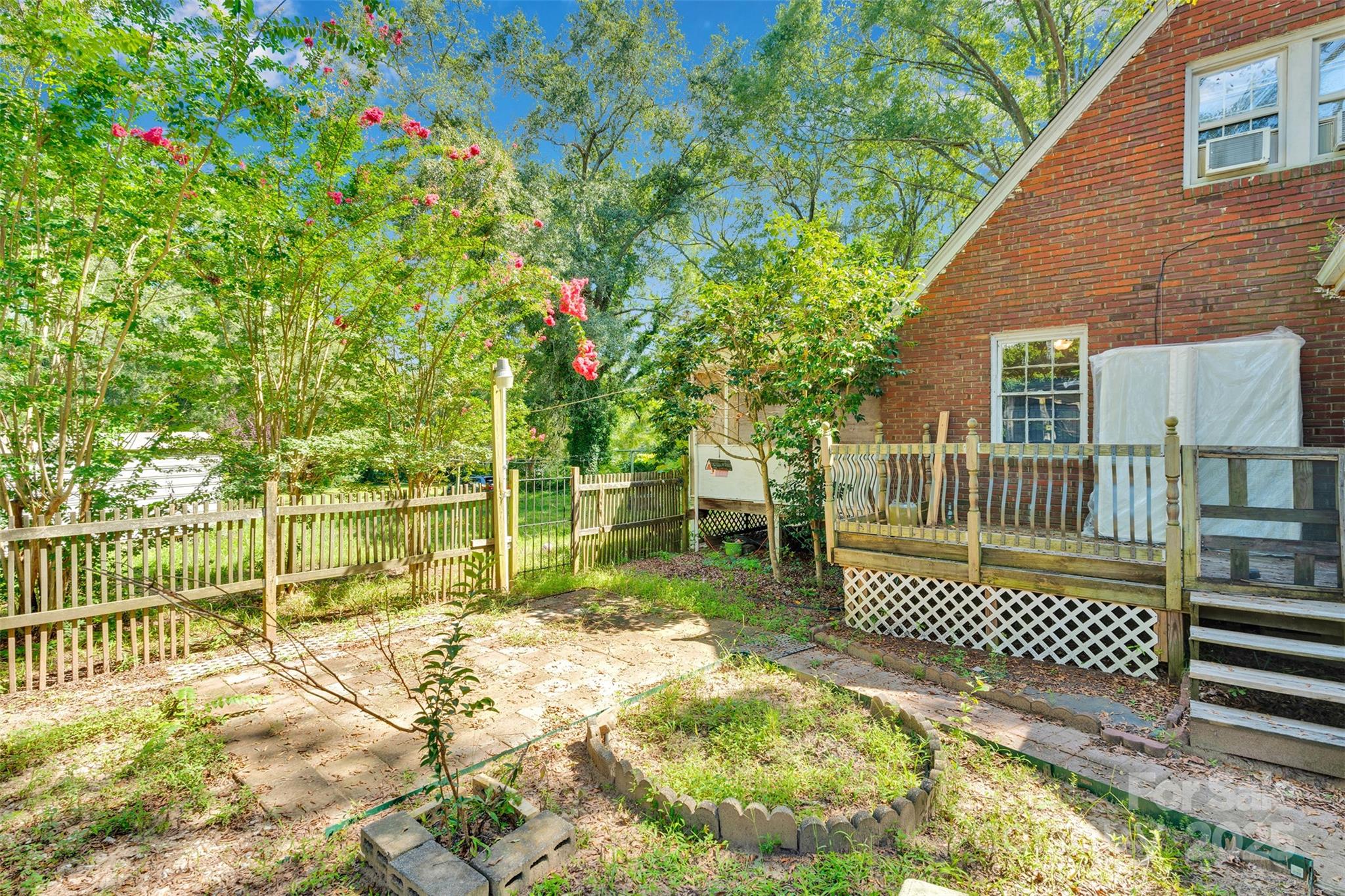 Woodside - Residential