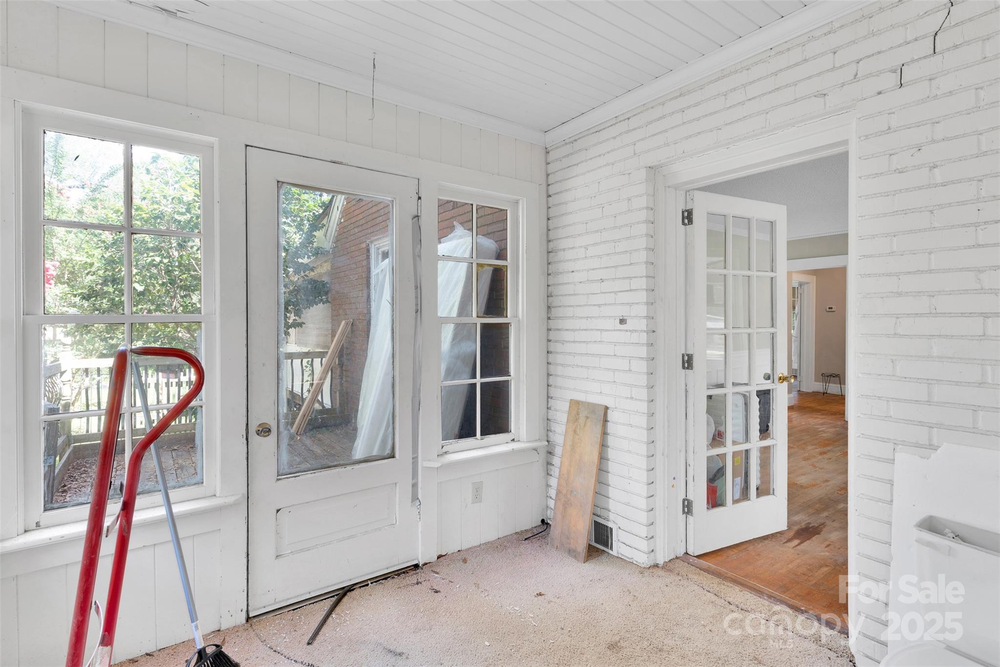 Woodside - Residential