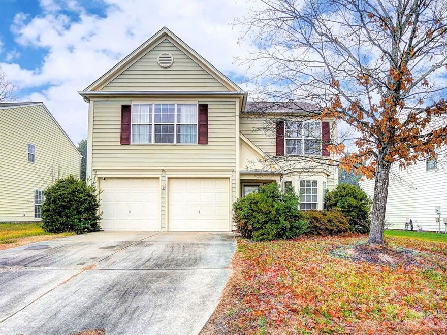 PRICE IMPROVEMENT!! Welcome to Your Dream Home in the Heart of Highland Creek Living! Whistler's Chase is so amazing that homes are rarely available in the neighborhood! Here's your chance to find a solid home with endless possibilities. With the price reduction, the new buyer can use the new savings towards customizing. The grand 2-story living room and open-concept layout seamlessly connect the living, dining, and kitchen areas, creating an inviting and airy atmosphere. The natural light pouring through the large windows creates an amazing vibe. The expansive yard offers ample space for landscaping, gardening, and lots of family time this Spring and Summer.  The location is the crown jewel – a community that's not only highly desired but also comes loaded with amenities. From parks and recreation areas to community events, you'll be at the center of it all. You'll find everything you need just a stone's throw away. Let's make this your home today!