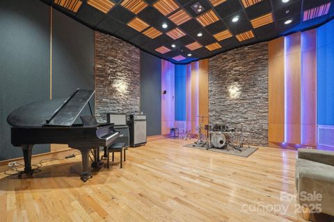 3120 Latrobe Drive Charlotte NC 28211