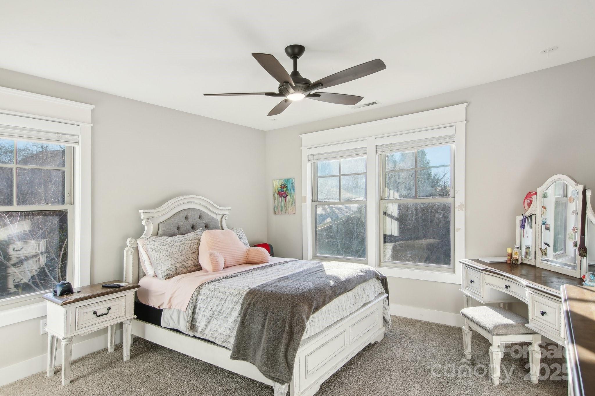 Hollabrook Farm - Residential