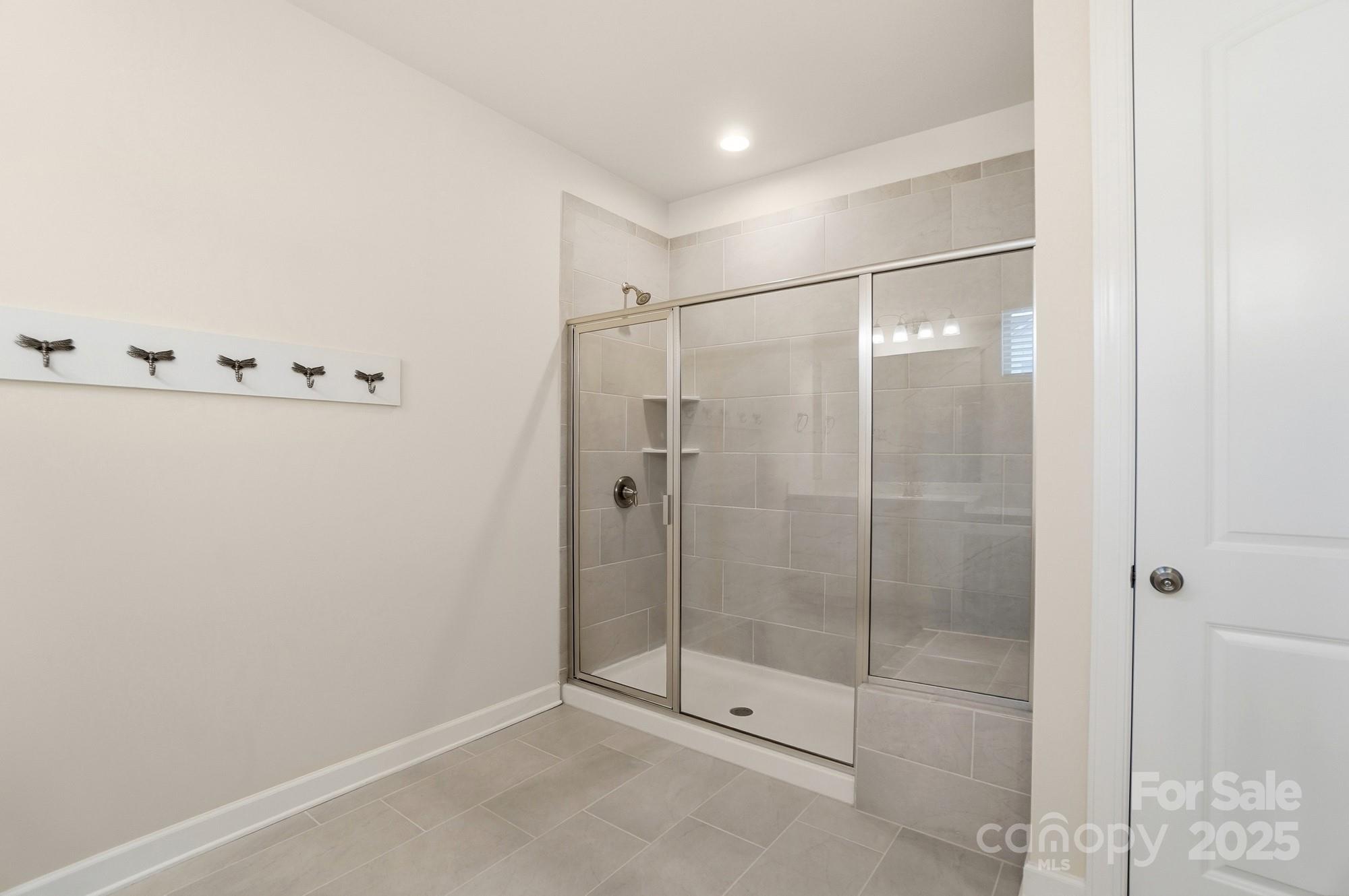 Lake Crest - Residential