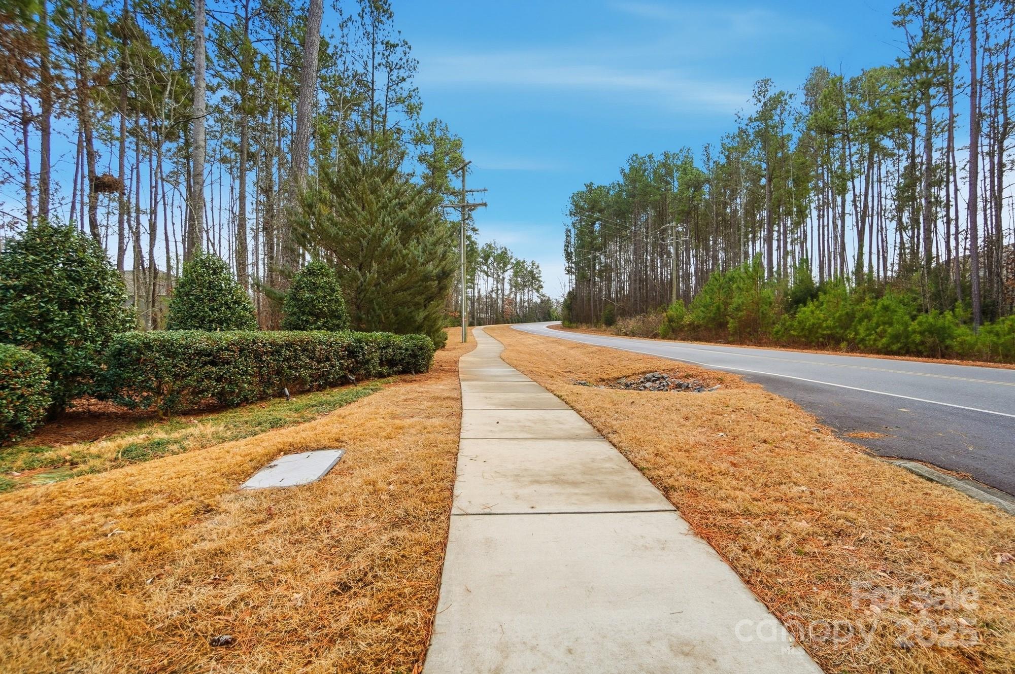 Lake Crest - Residential