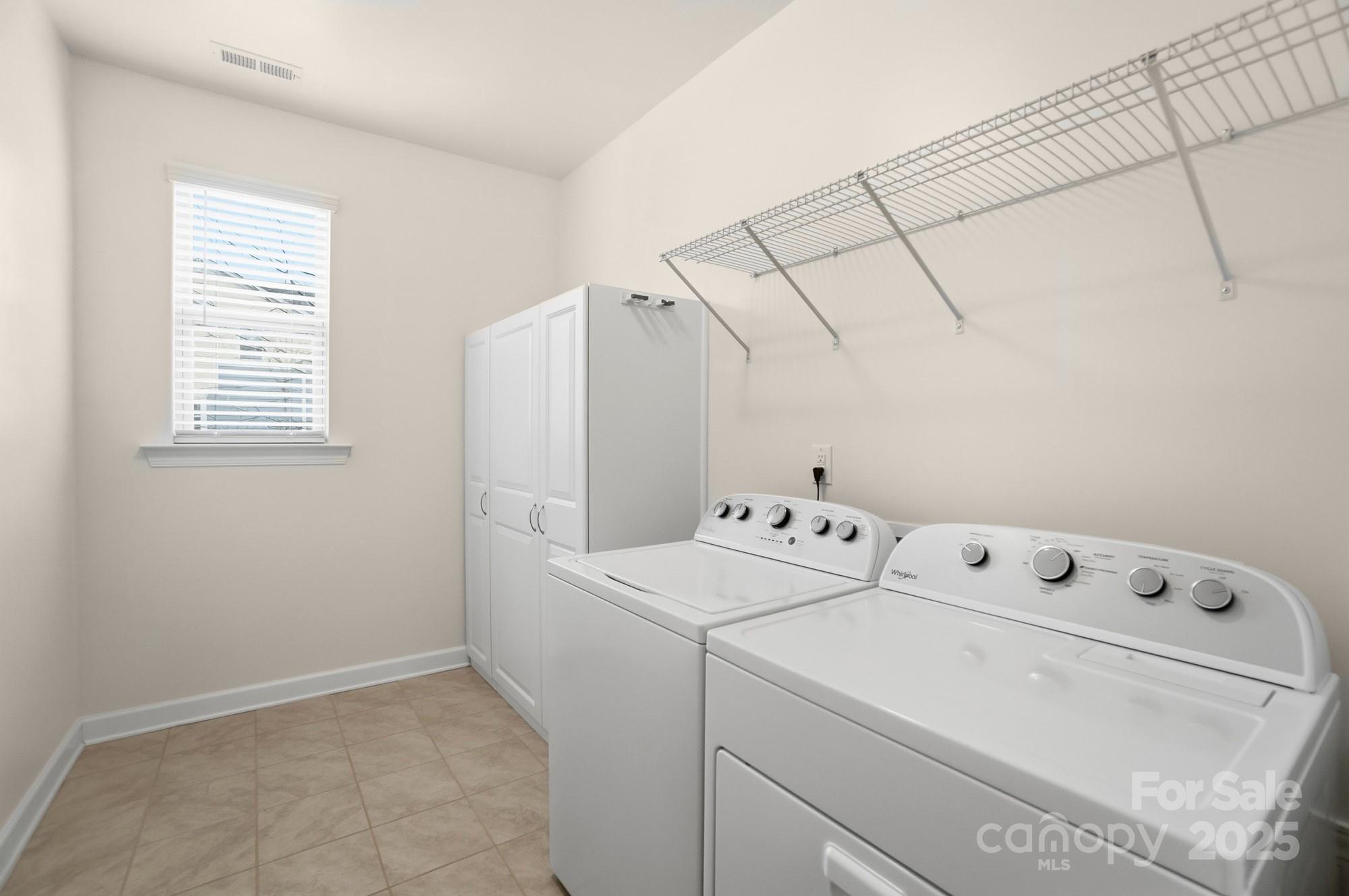 Lake Crest - Residential