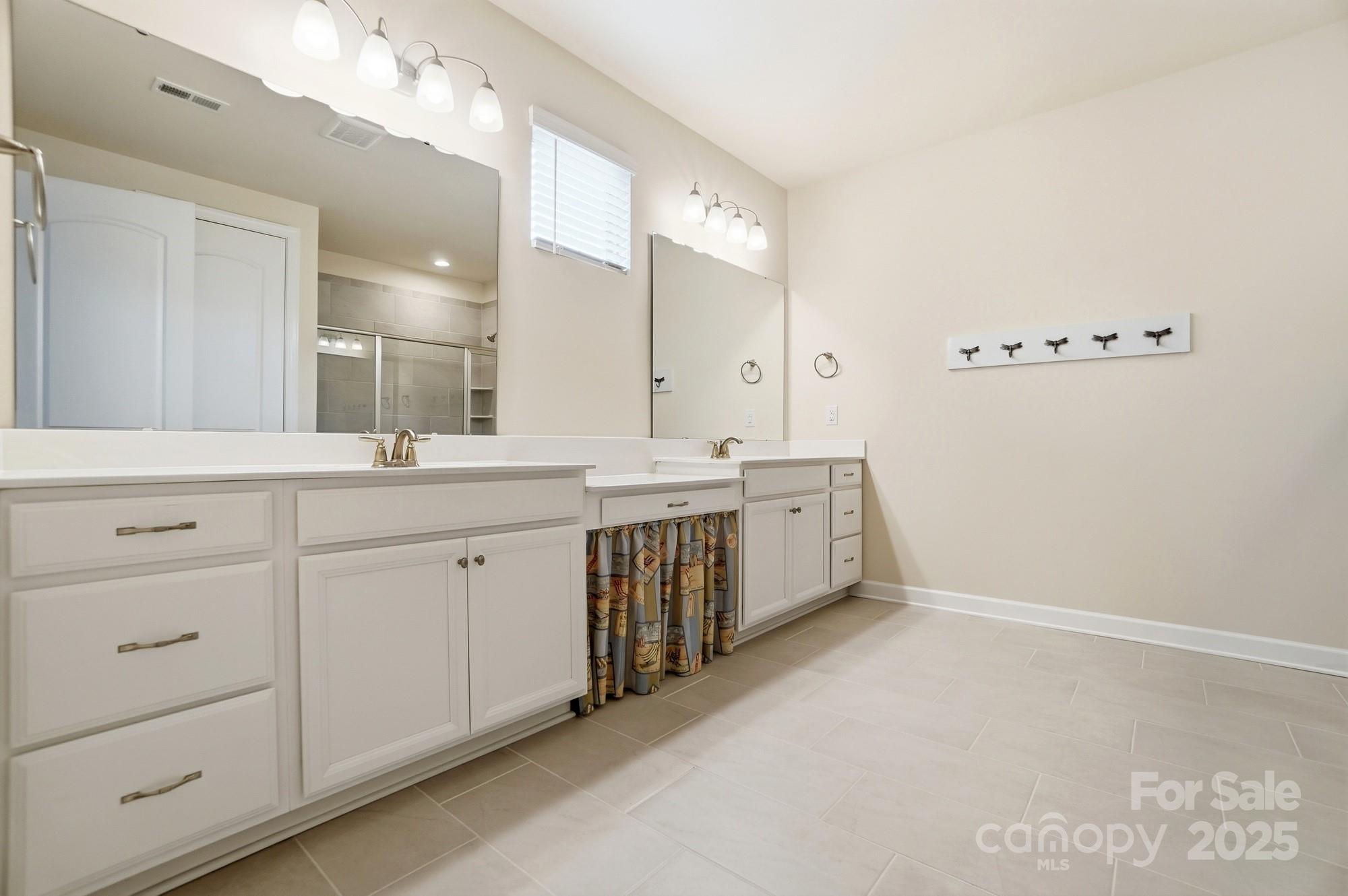 Lake Crest - Residential