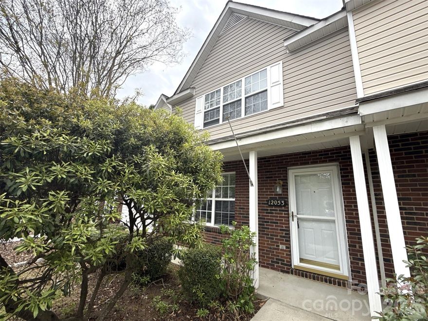 Lovely townhome in Steele Creek area. Updated flooring, fresh paint and move in ready. Minutes to great shopping and dining options, I485 and I77 so the commute will be a breeze. At TR Lawing Realty, we strive to provide an experience that is cost-effective and convenient. That’s why we provide a Resident Benefits Package (RBP) to address common headaches for our residents. Our program handles pest control, air filter changes, utility set up, credit building and more at a rate of $40/month, added to every property as a required program. More details upon application. In addition to RBP, we provide access to liability insurance that meets your needs.  Renter's Insurance is required.