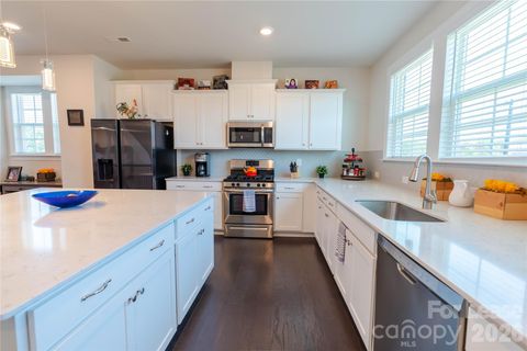 Photo of 7803 Reunion Row Drive, Charlotte, NC 28277 (MLS # 4372265)