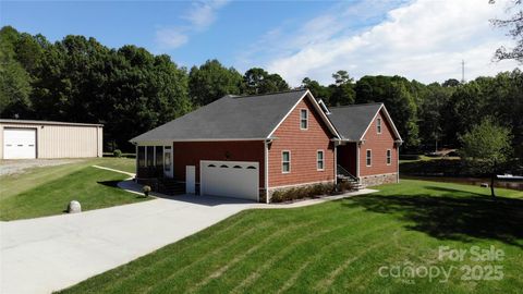 Photo of 15027 Beatties Ford Road, Huntersville, NC 28078 (MLS # 4308450)