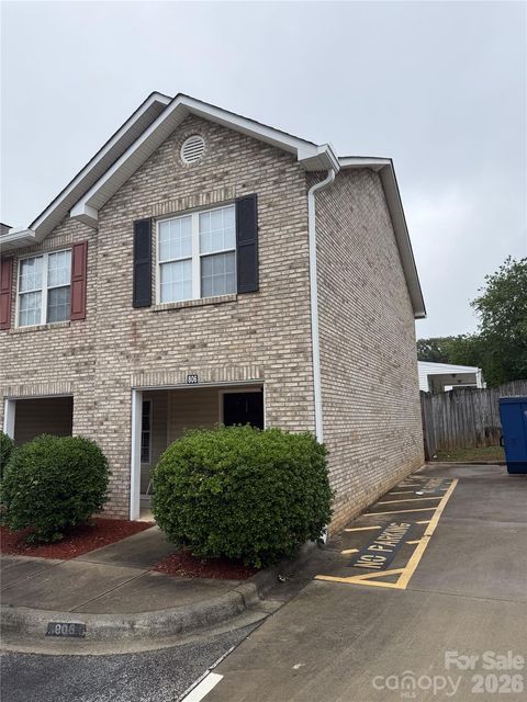 Photo of 806 Maupin Avenue, Salisbury, NC 28144 (MLS # 4385180)