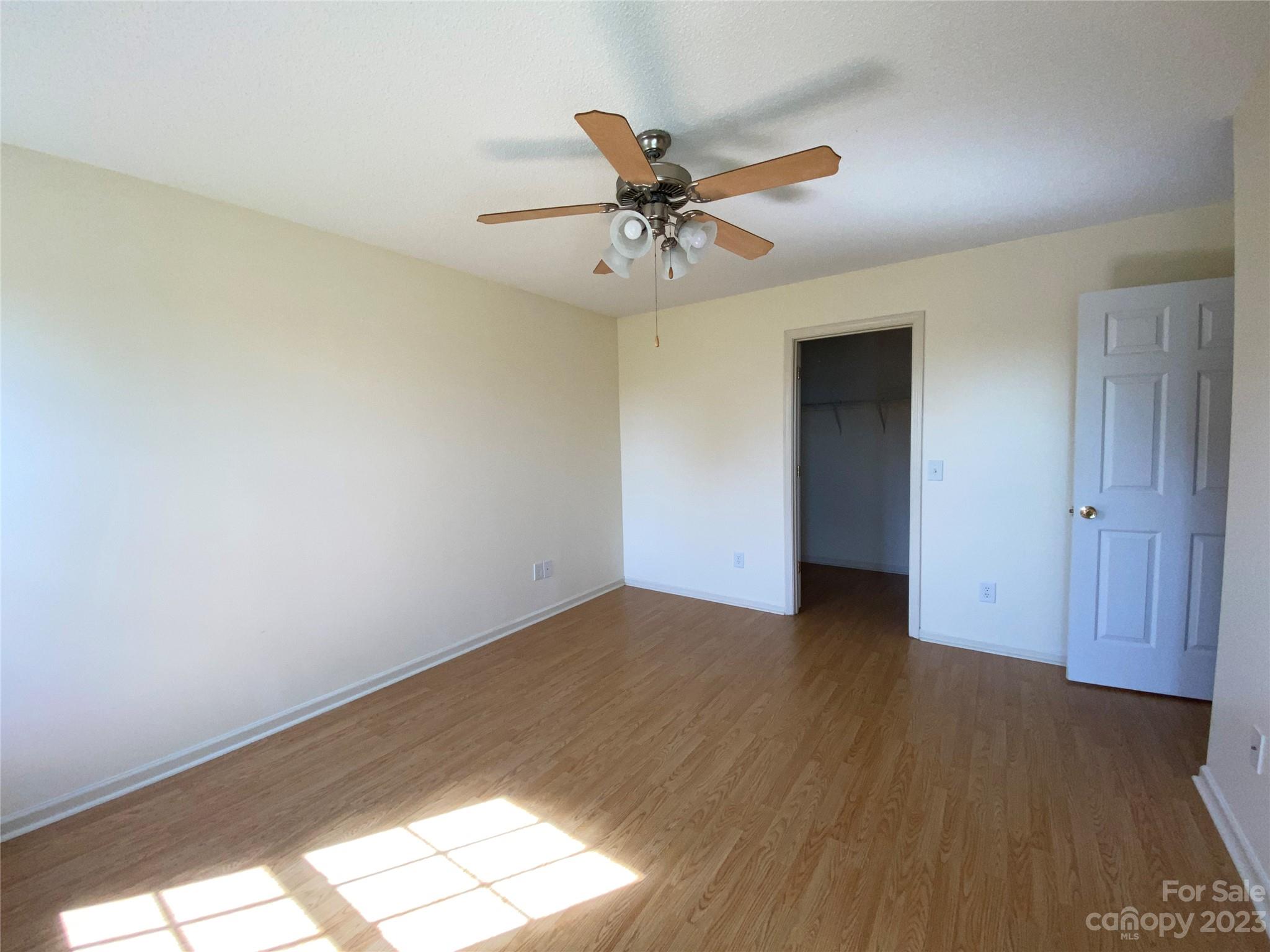 Eagle Glen - Residential