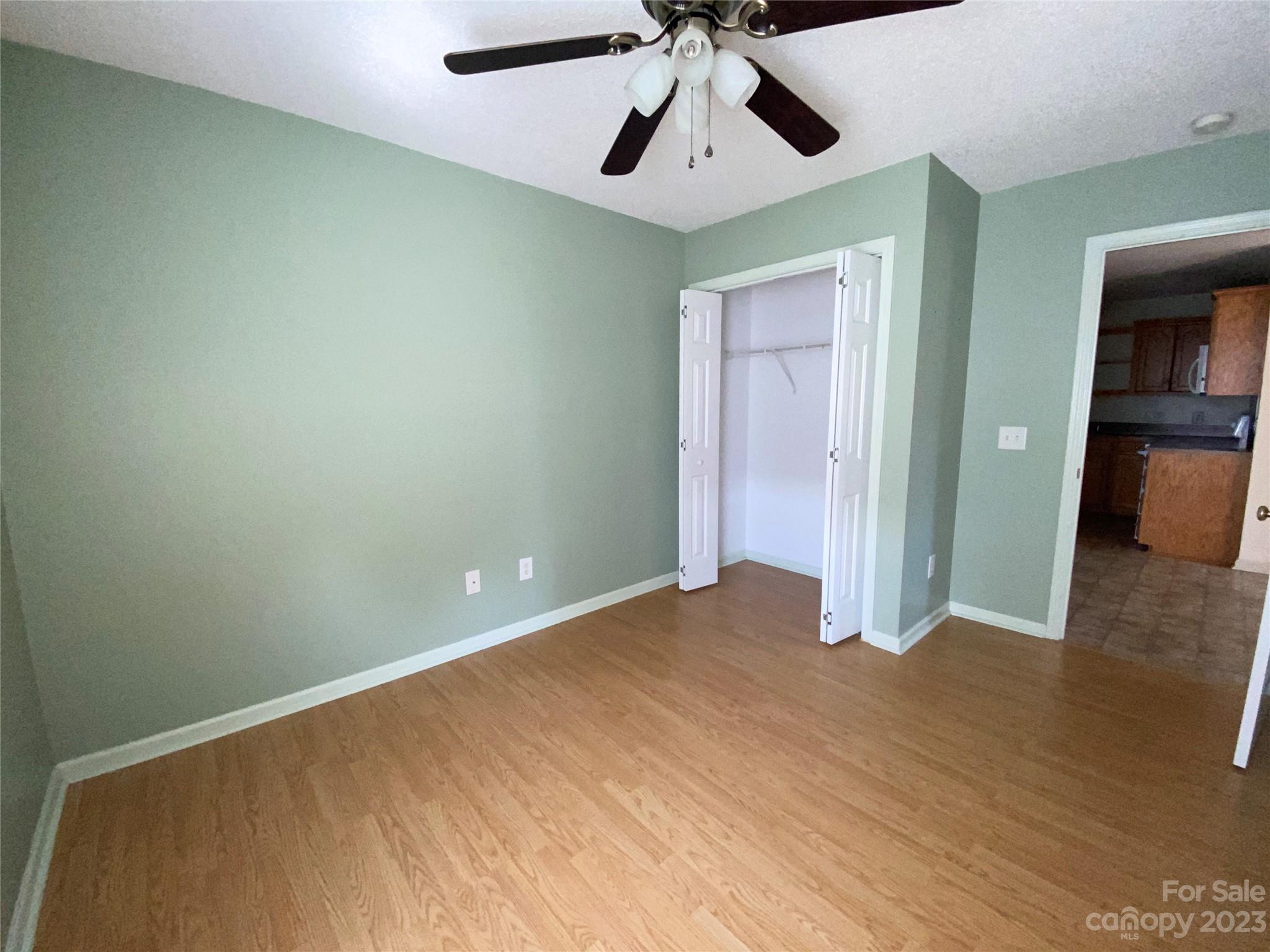 Eagle Glen - Residential