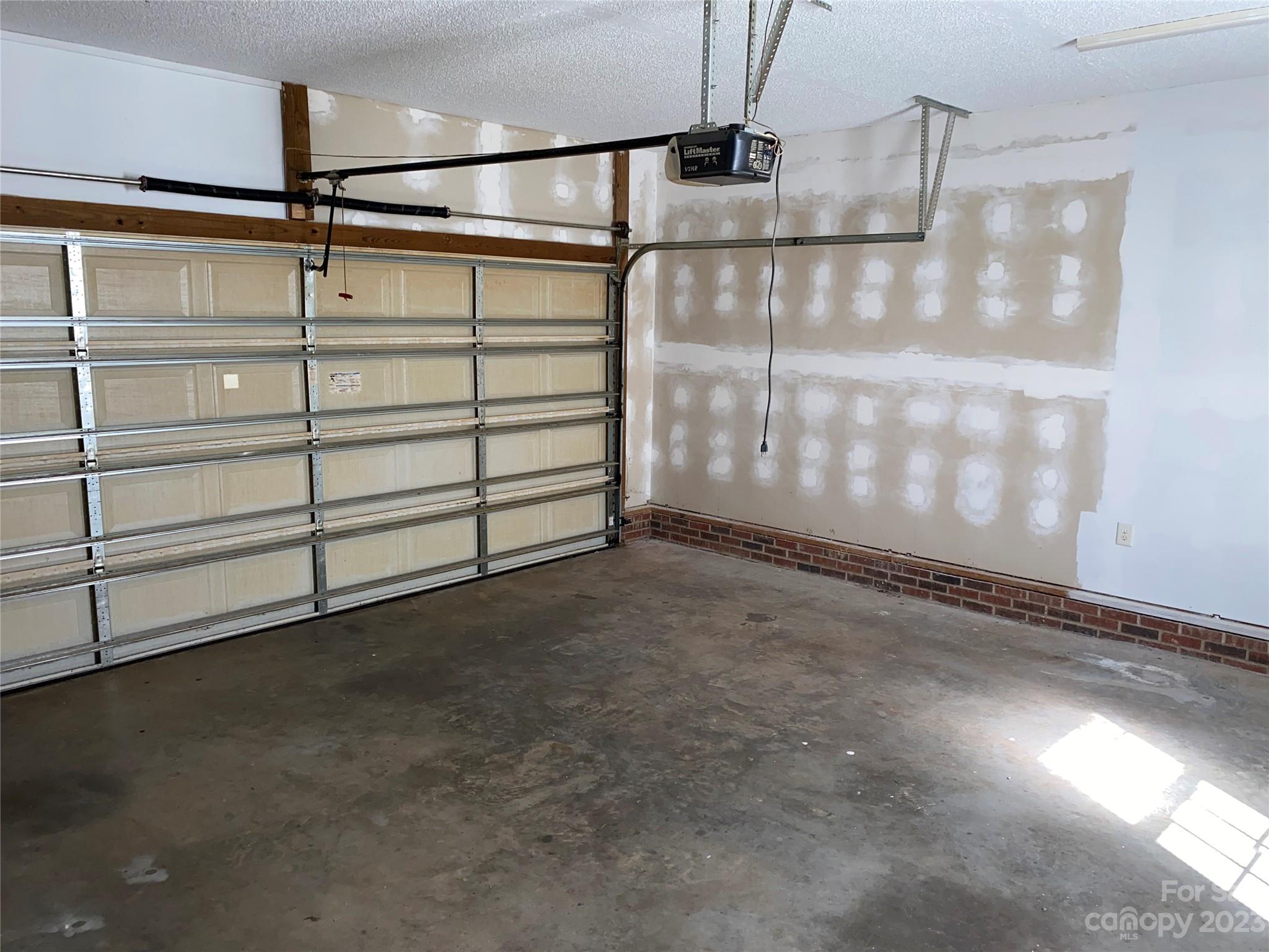 Eagle Glen - Residential