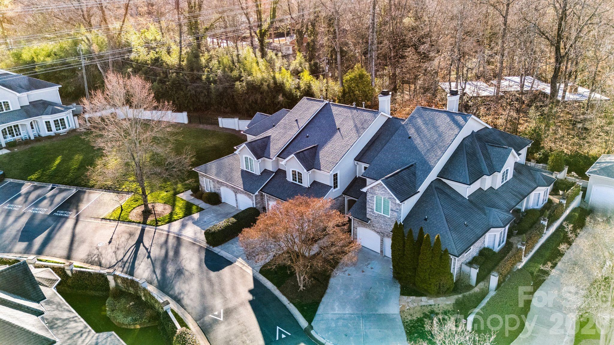 Royal Crest - Residential