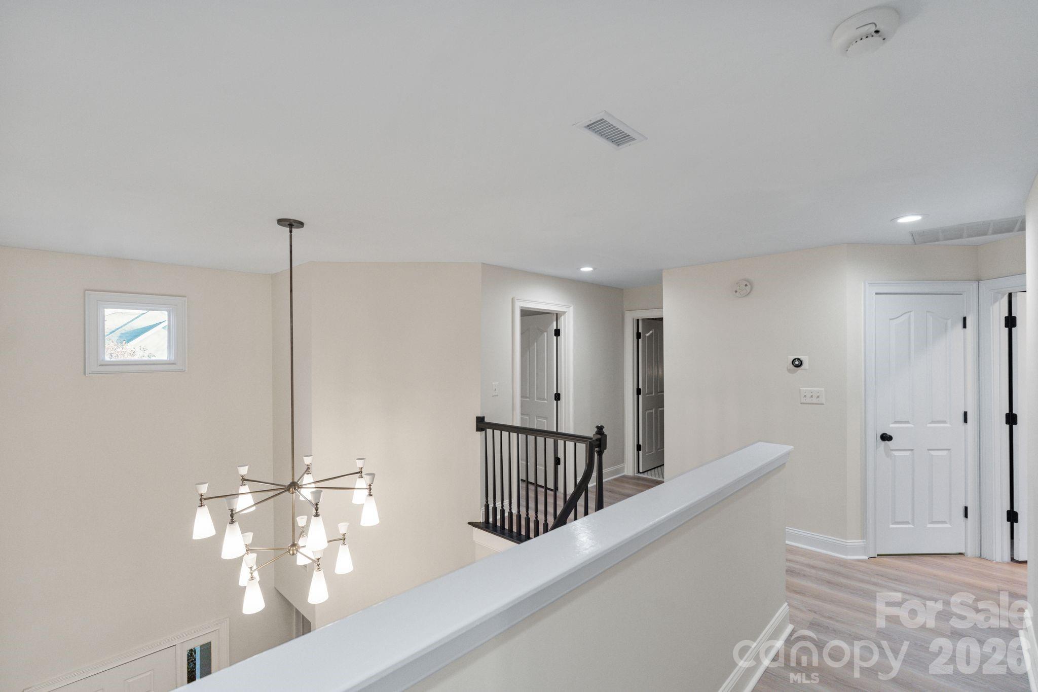 Royal Crest - Residential