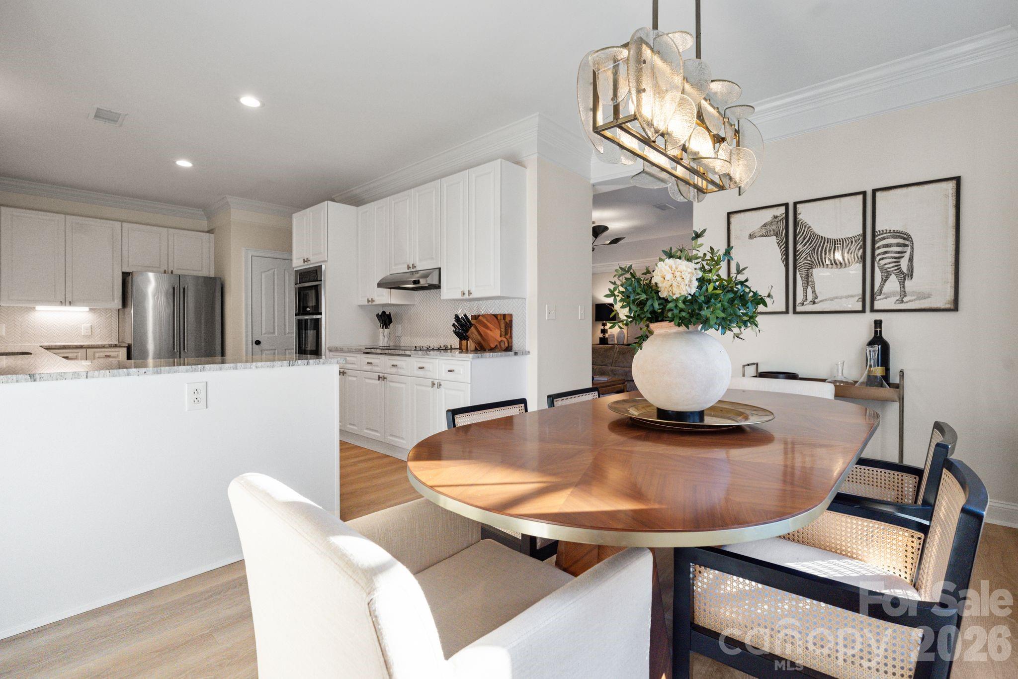 Royal Crest - Residential