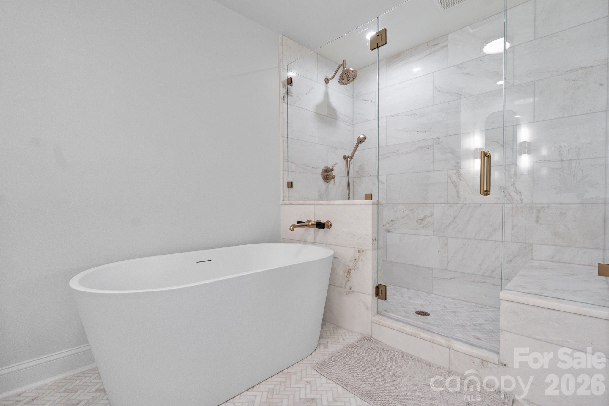 Royal Crest - Residential