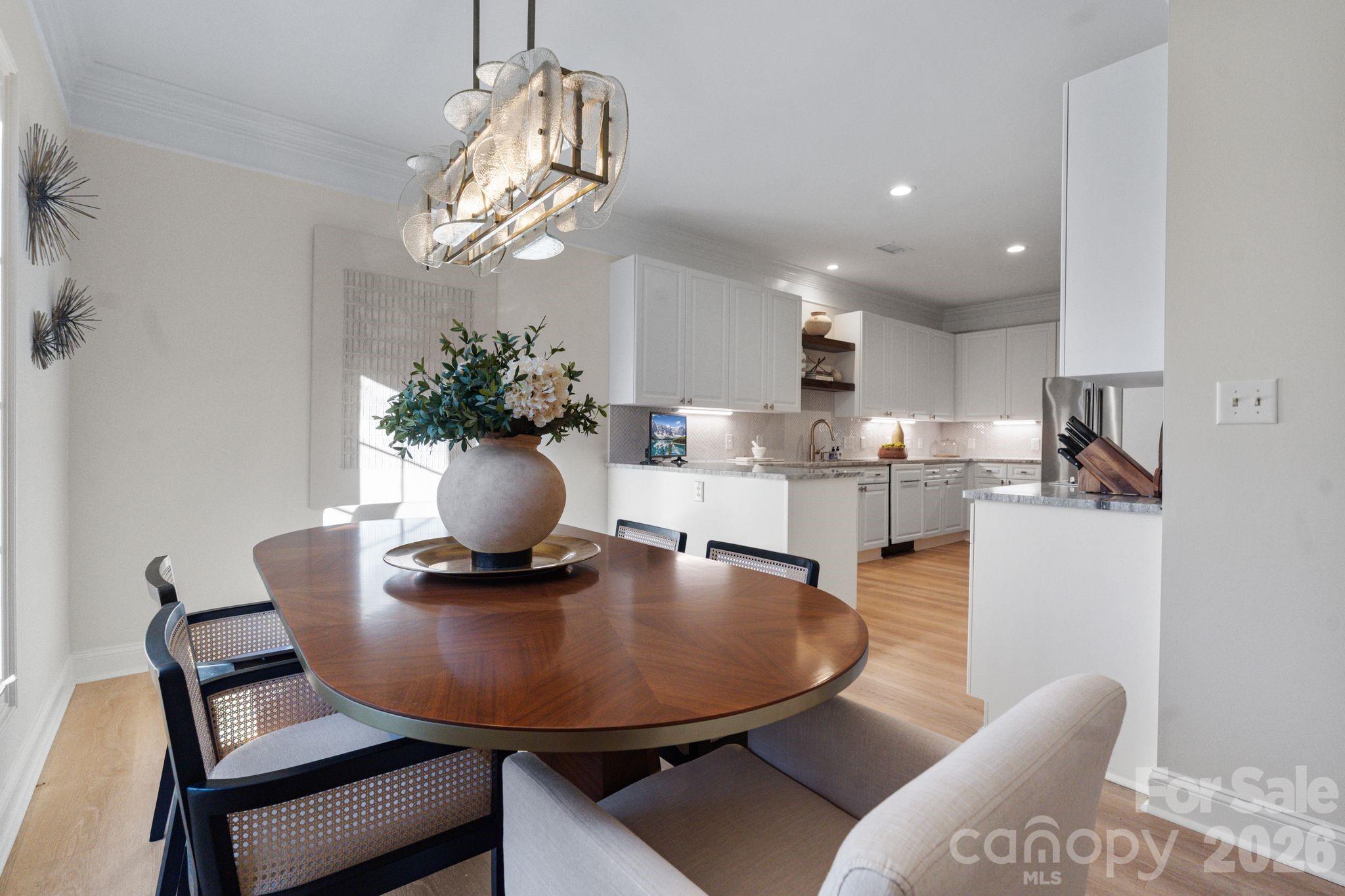 Royal Crest - Residential