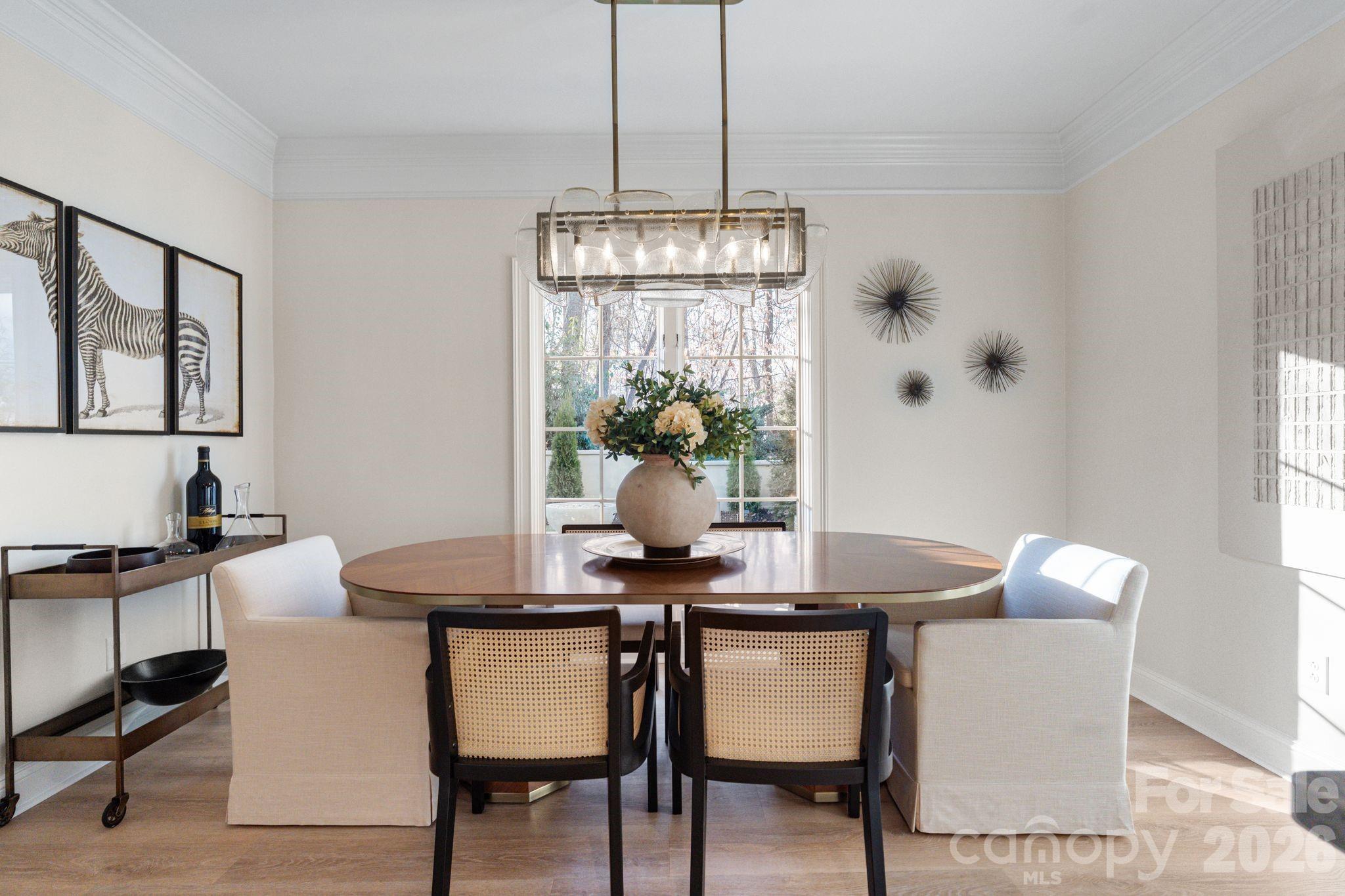 Royal Crest - Residential