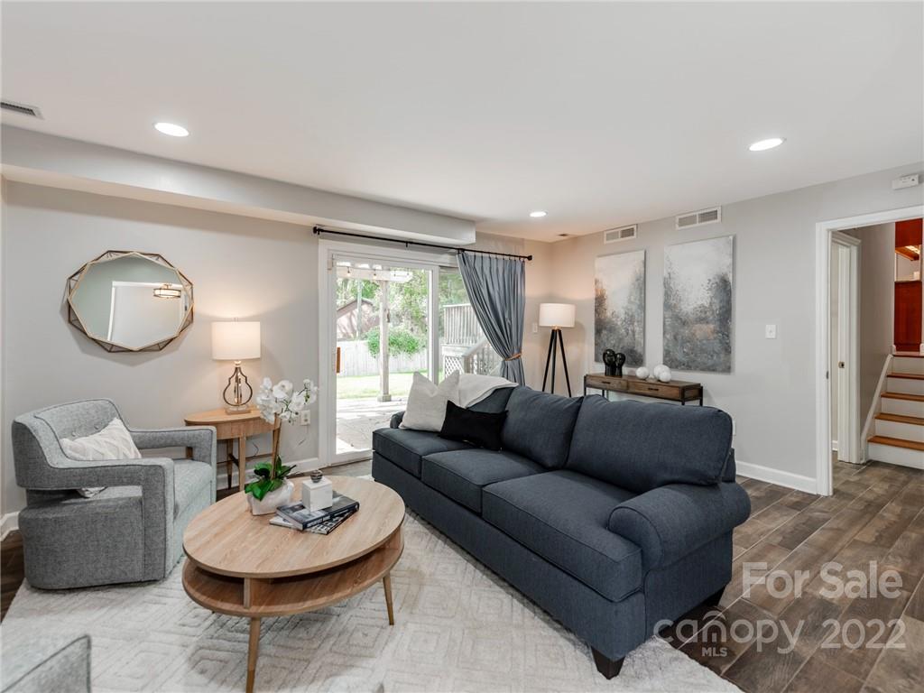 Castleton Gardens - Residential