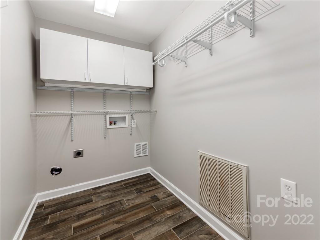 Castleton Gardens - Residential