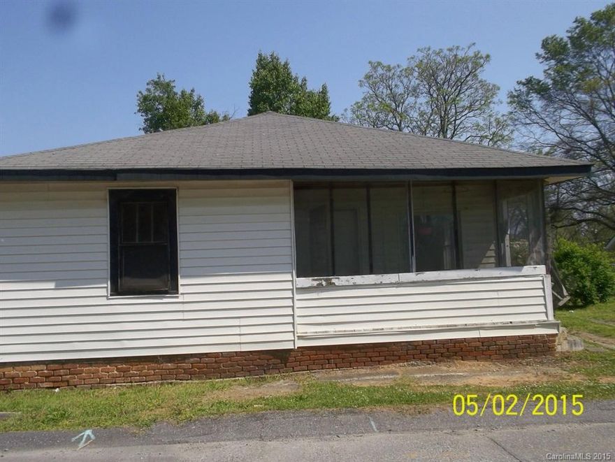 Investment Opportunity-Cash Only! Owner financing may be considered. Seller has no representation of property disclosure. Being sold "as is".