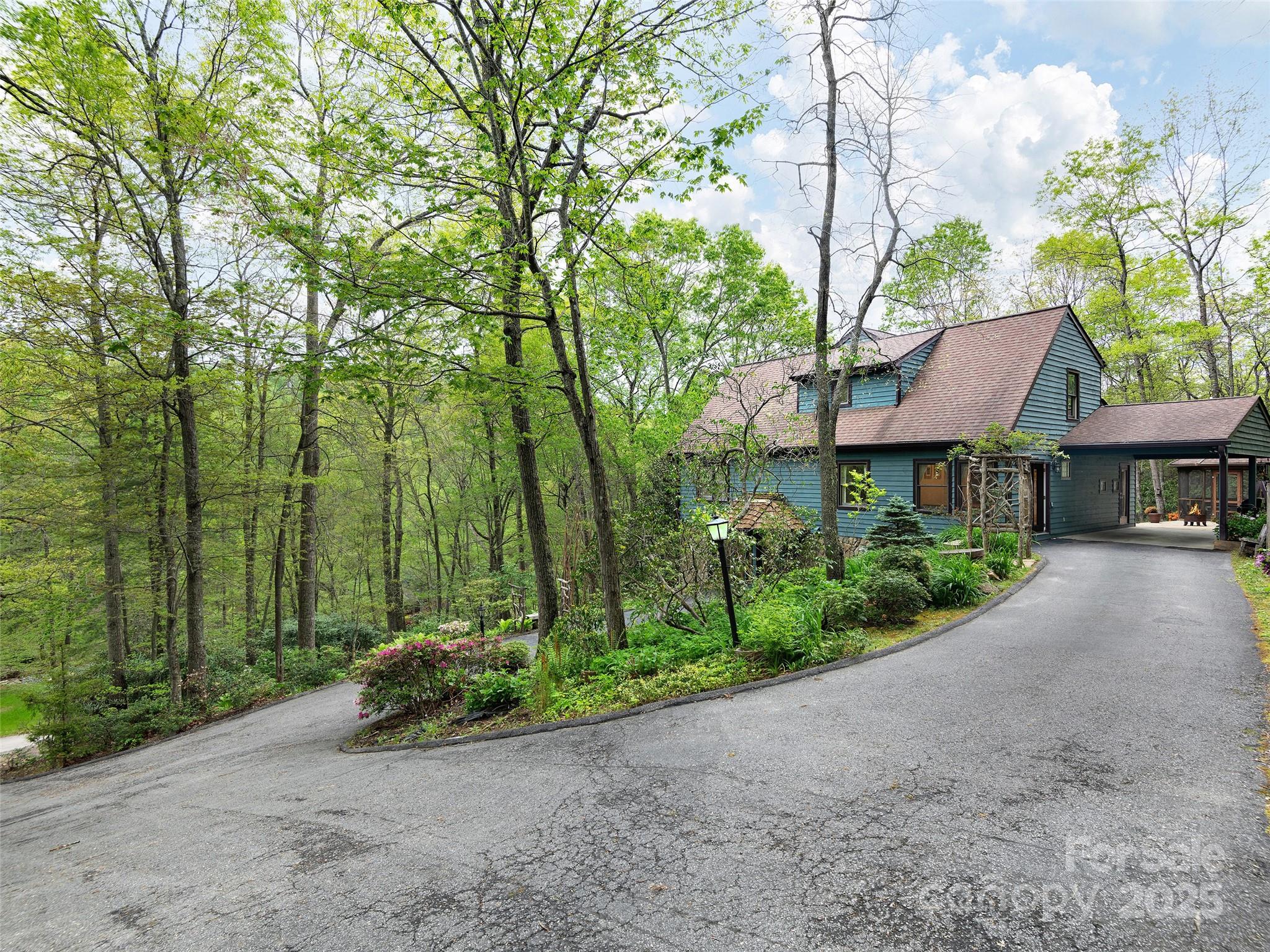 221 Holland Drive