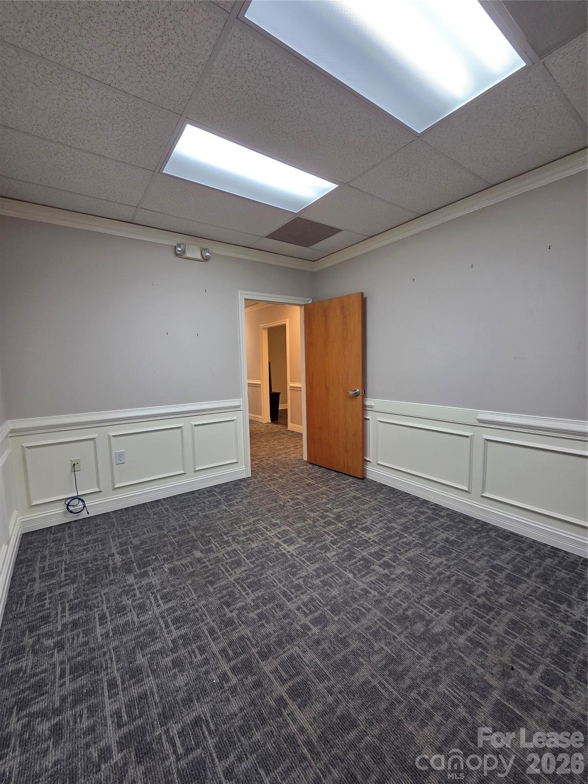 3121 Springbank Lane