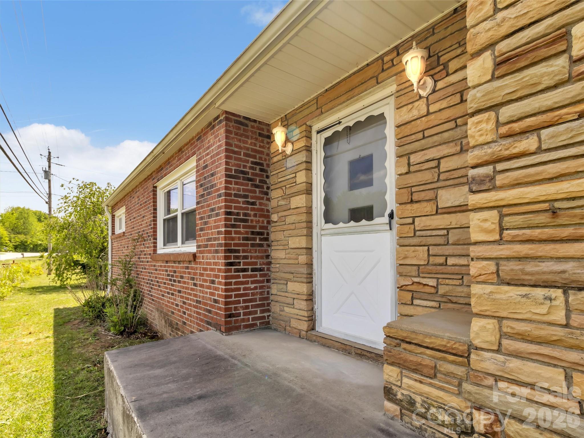 17 Hickory View Lane