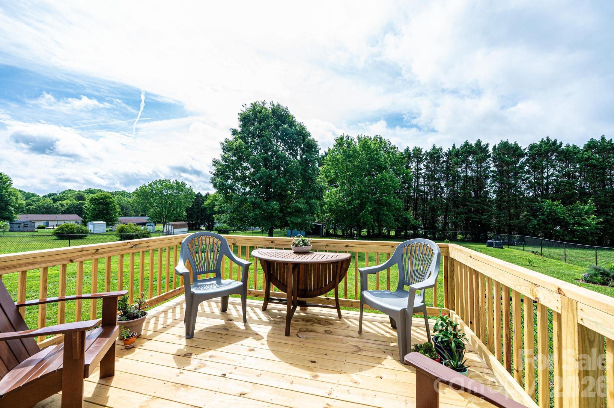 Meadowridge Place - Residential