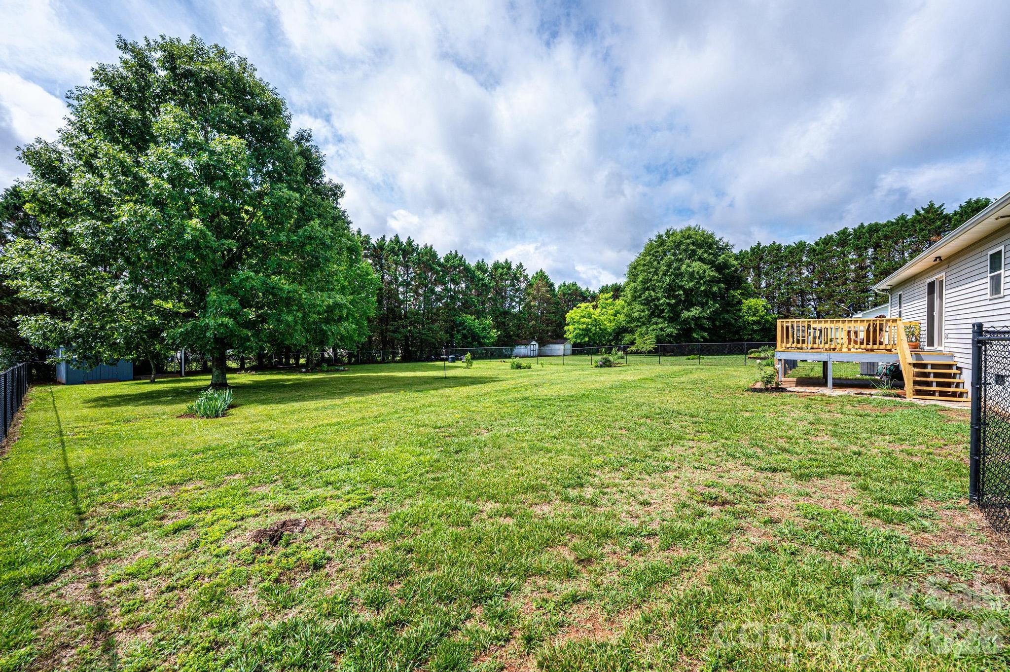 Meadowridge Place - Residential